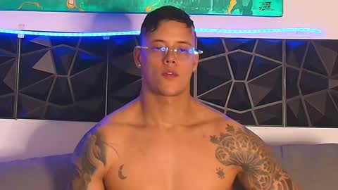 imconor online show from February 25, 2025, 9:46 pm