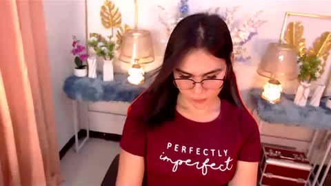 Ashley online show from February 20, 2025, 7:41 pm