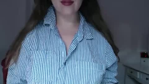 Pola online show from February 25, 2025, 10:39 pm