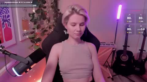 Mia online show from March 8, 2025, 10:00 am