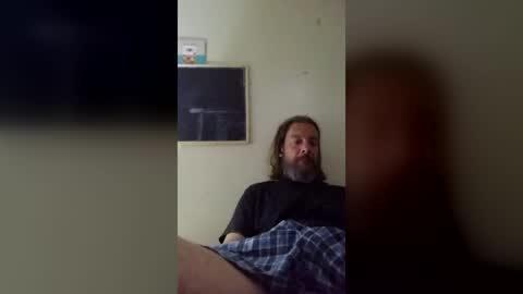 imnotthere444 online show from June 14, 2026, 9:22 am