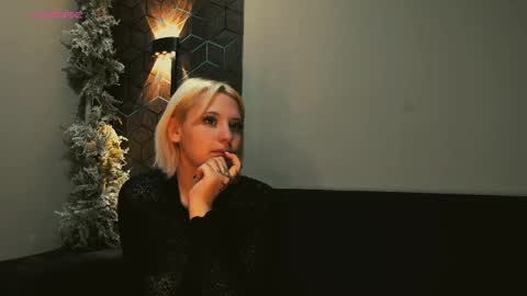 ImNysha online show from April 18, 2026, 10:52 am