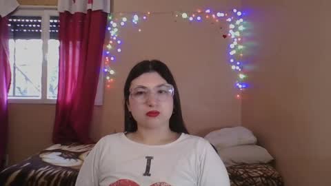 Snapshot of imsohornydacom chatting on June 7, 2026, 5:27 pm Florencia online show from June 7, 2026, 5:27 pm