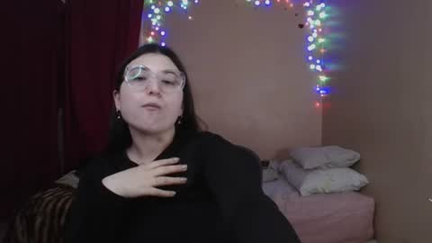 Snapshot of imsohornydacom chatting on July 11, 2026, 10:44 pm Florencia online show from July 11, 2026, 10:44 pm