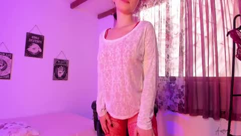 Aurora online show from February 25, 2025, 7:58 pm