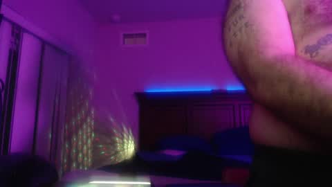 I use to be imeverythingandnothing online show from December 15, 2024, 4:18 am