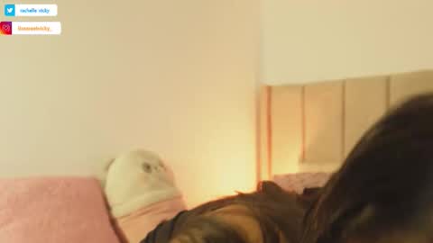 imvickyrachell_ online show from December 17, 2025, 3:07 pm