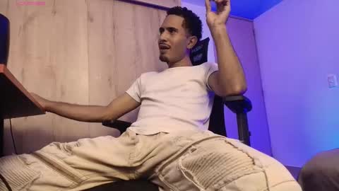 Daniel   thumb up me please its important Im new INDEPENDENT MODEL online show from March 27, 2026, 1:33 am