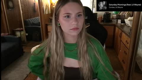 Snapshot of incognitoqueen chatting on December 20, 2024, 9:54 am Carter online show from December 20, 2024, 9:54 am