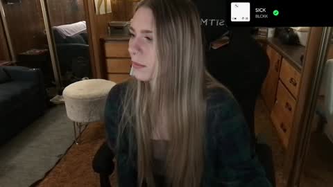 Snapshot of incognitoqueen chatting on December 31, 2024, 12:32 am Carter online show from December 31, 2024, 12:32 am