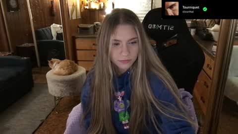Snapshot of incognitoqueen chatting on January 5, 2025, 8:00 am Carter online show from January 5, 2025, 8:00 am