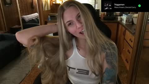 Snapshot of incognitoqueen chatting on January 10, 2025, 11:54 am Carter online show from January 10, 2025, 11:54 am