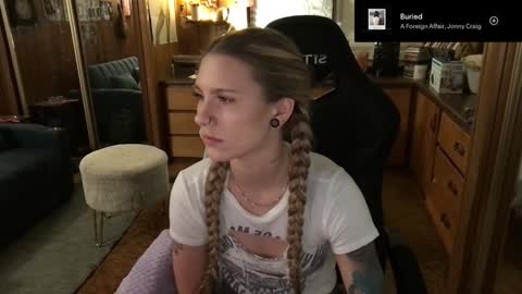 Snapshot of incognitoqueen chatting on January 23, 2025, 7:32 am Carter online show from January 23, 2025, 7:32 am