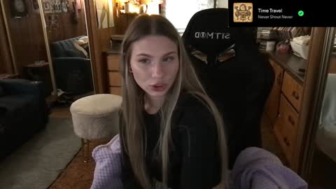 Snapshot of incognitoqueen chatting on February 2, 2025, 7:41 am Carter online show from February 2, 2025, 7:41 am