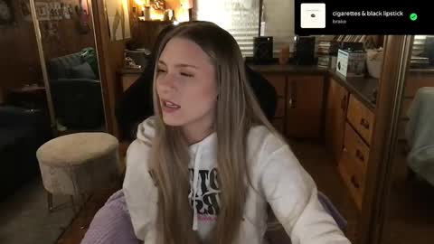Snapshot of incognitoqueen chatting on March 6, 2025, 4:30 am Carter online show from March 6, 2025, 4:30 am