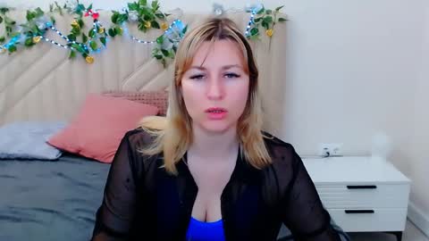 Snapshot of incredible_ariela chatting on April 10, 2026, 12:32 pm incredible_ariela online show from April 10, 2026, 12:32 pm