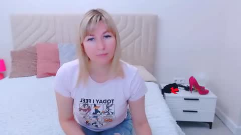 Snapshot of incredible_ariela chatting on July 5, 2026, 9:38 am incredible_ariela online show from July 5, 2026, 9:38 am