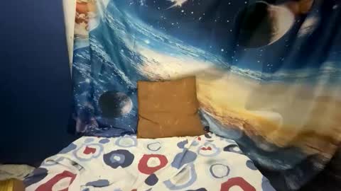 incredulous1708 online show from October 29, 2025, 2:36 am