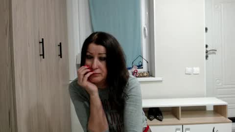 Della online show from May 15, 2026, 9:22 pm