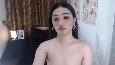 indestructabletrixie online show from February 14, 2025, 3:11 am