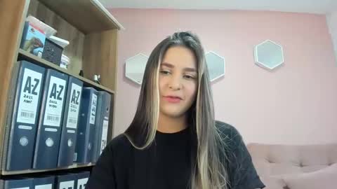 Lana online show from March 10, 2025, 2:28 am