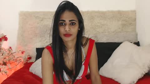 Jazmin online show from December 1, 2024, 8:20 pm