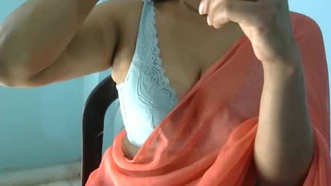 indiananu23 online show from February 12, 2026, 8:09 am