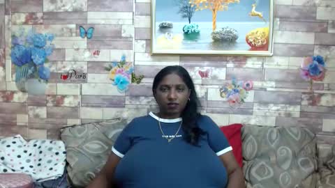 Snapshot of indianblue3 chatting on October 30, 2025, 8:42 pm tracy online show from October 30, 2025, 8:42 pm