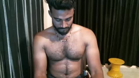 indian slim boy with big for u online show from January 7, 2026, 11:12 am
