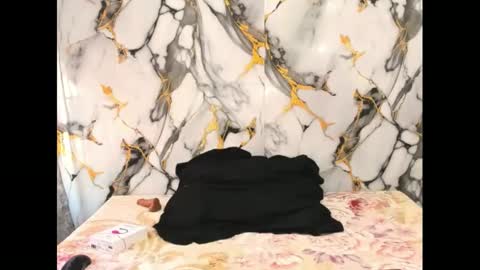 Lia online show from September 26, 2025, 11:14 am