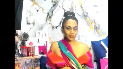 Lia online show from April 12, 2026, 5:40 pm