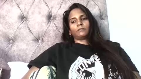 Snapshot of indianjasmin chatting on October 27, 2025, 6:39 am priya online show from October 27, 2025, 6:39 am