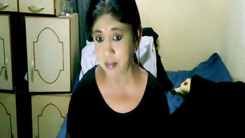 Snapshot of indianpleasures21 chatting on July 2, 2026, 6:30 am indianpleasures21 online show from July 2, 2026, 6:30 am