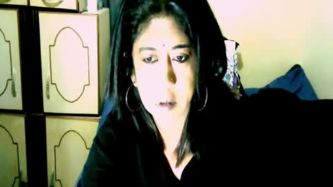 Snapshot of indianpleasures21 chatting on July 5, 2026, 3:30 pm indianpleasures21 online show from July 5, 2026, 3:30 pm