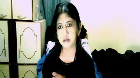 Snapshot of indianpleasures21 chatting on July 15, 2026, 6:24 pm indianpleasures21 online show from July 15, 2026, 6:24 pm
