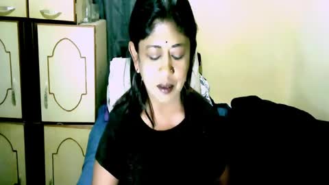 Snapshot of indianpleasures21 chatting on July 25, 2026, 10:51 pm indianpleasures21 online show from July 25, 2026, 10:51 pm