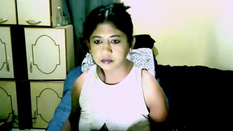 Snapshot of indianpleasures21 chatting on July 28, 2026, 7:15 pm indianpleasures21 online show from July 28, 2026, 7:15 pm