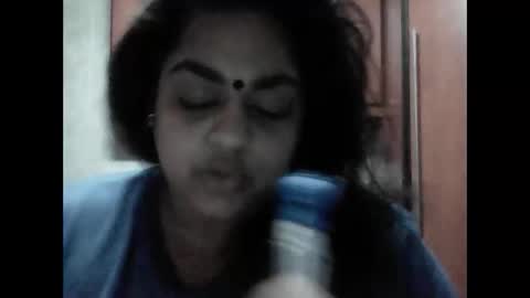 indianpooja1027 online show from September 19, 2025, 8:20 pm