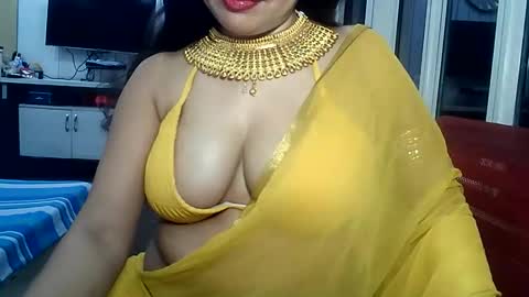 Radha online show from December 4, 2025, 8:28 pm