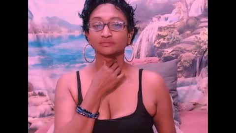 Shreya online show from February 3, 2025, 7:10 pm