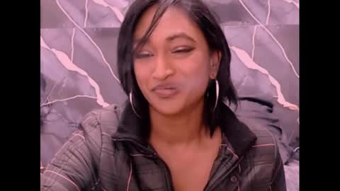 Shreya online show from September 29, 2025, 4:39 am