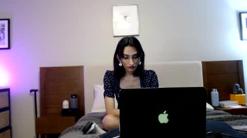 Snapshot of indiantransgirlillinois chatting on March 2, 2025, 6:27 am Indiantransgirlillinois online show from March 2, 2025, 6:27 am