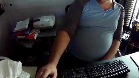 Snapshot of indigolvr chatting on October 20, 2025, 11:05 pm BroLOU online show from October 20, 2025, 11:05 pm