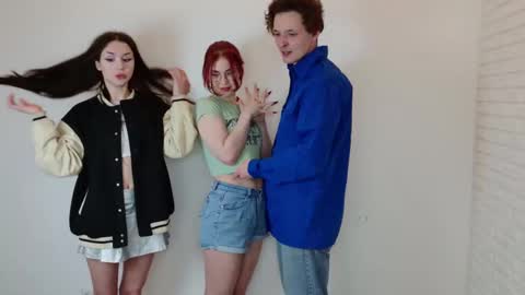 Snapshot of indulgencex chatting on March 7, 2025, 7:49 pm Lana and AlexPVT OPEN online show from March 7, 2025, 7:49 pm