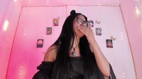 Snapshot of ineedmydaddy_ chatting on June 25, 2026, 3:17 am Luna online show from June 25, 2026, 3:17 am