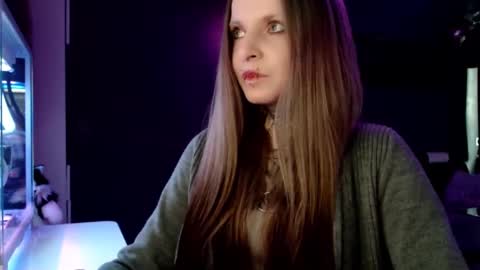 Snapshot of inesdesire chatting on February 11, 2025, 10:48 am InesDesire online show from February 11, 2025, 10:48 am