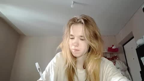 Sofia online show from March 25, 2026, 1:28 pm