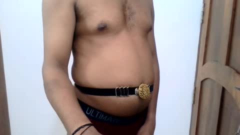 Snapshot of ingloriousuncut chatting on July 21, 2026, 6:21 pm Inglorious Hairy Uncut online show from July 21, 2026, 6:21 pm