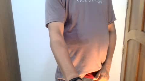 Snapshot of ingloriousuncut chatting on July 22, 2026, 5:27 pm Inglorious Hairy Uncut online show from July 22, 2026, 5:27 pm