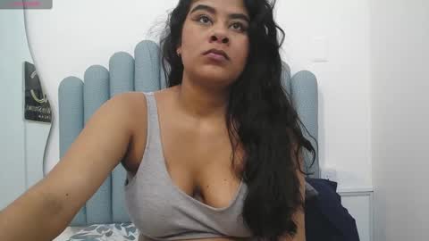 Snapshot of iniyalaboni chatting on March 2, 2025, 3:59 pm Iniya online show from March 2, 2025, 3:59 pm